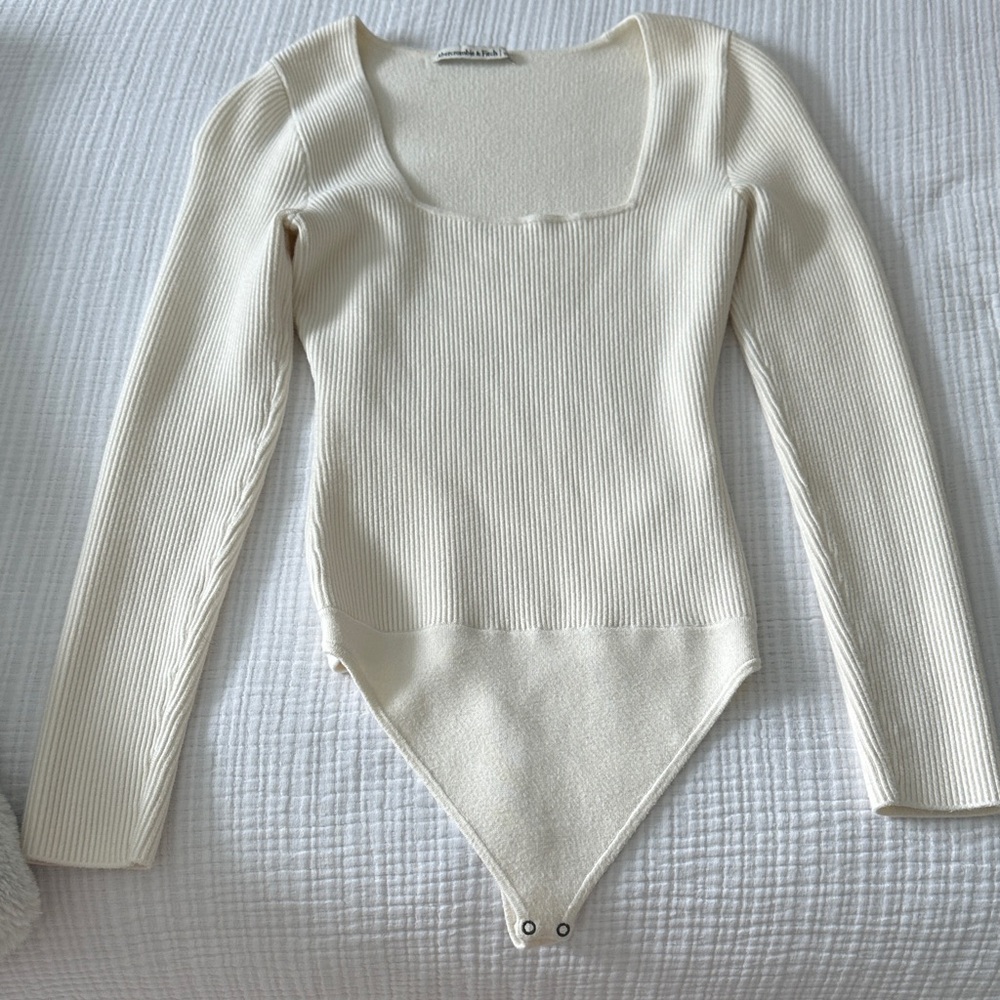 Abercrombie & Fitch Cream Ribbed Square-Neck Long Sleeve Bodysuit